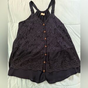 Cute Flowy, Laced Tank in Navy Blue size Small